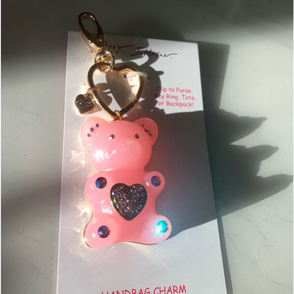 Betsey Johnson Gummy 🐻 Bear Bag Charm 💕